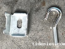 阁楼式货架楼板扣需要带垫片吗？这个有标准吗？